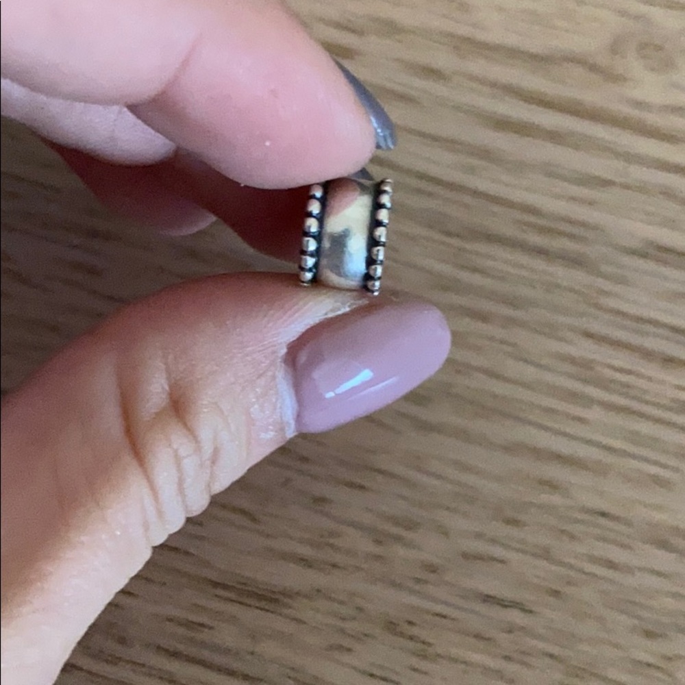 Pandora silver pendent clip